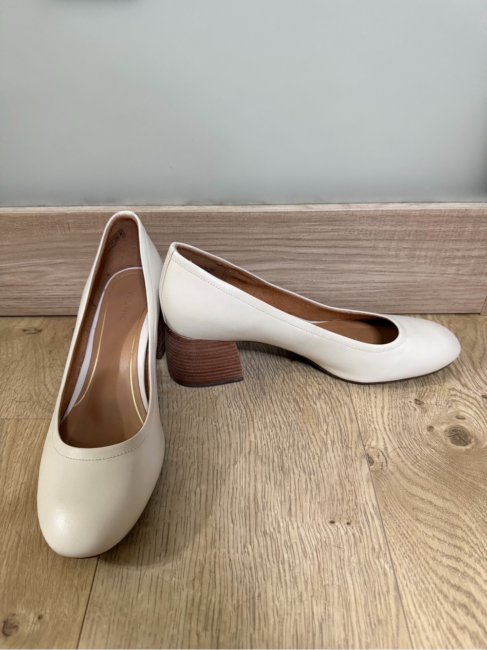 Vionic Cream Round-Toe Low Block Heel Pumps